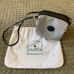 Vintage Gucci Purse - Mint Condition